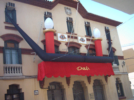 Colonnes ovales thématiques